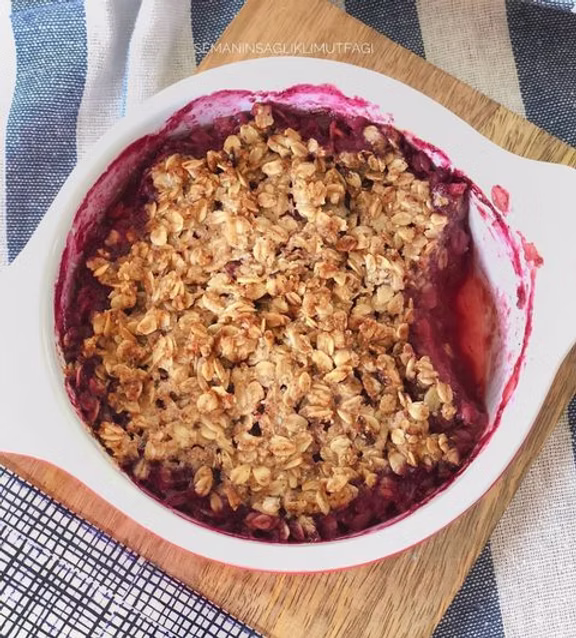 Glutensiz Erik Kıtırdatması (Crumble)