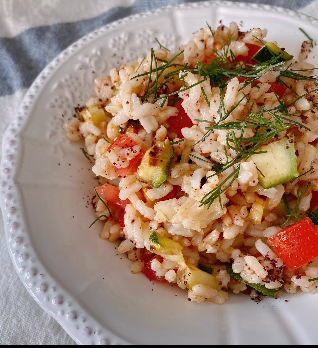 dereotlu, kabak ve domatesli yaz pilavı